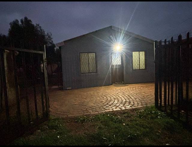 2 BEDROOM HOUSE FOR SALE IN KANANA PARK